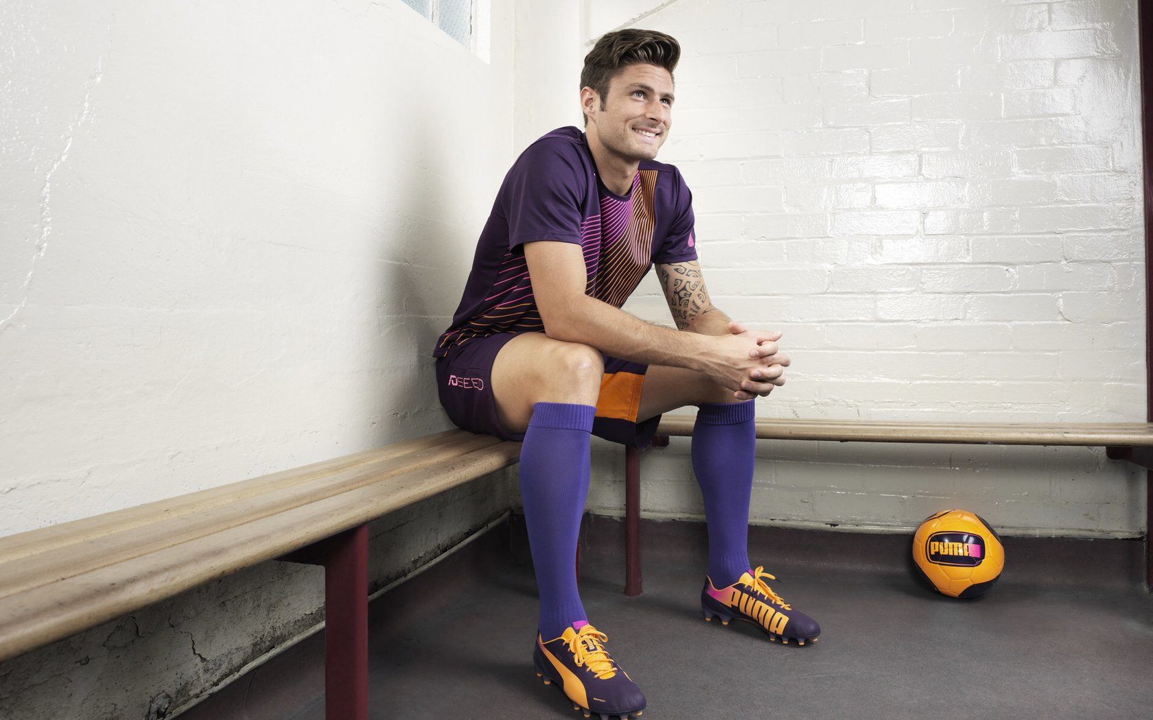 星空投注-“青训营火热开营，许多少年足球梦想启程”，2019足球青训营